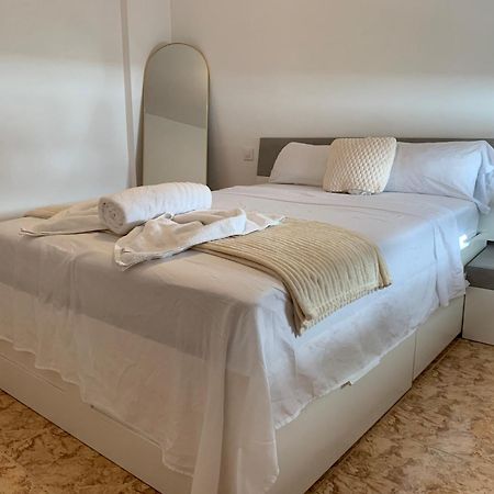 Pisos Baraja Gl Lägenhet Madrid Exteriör bild